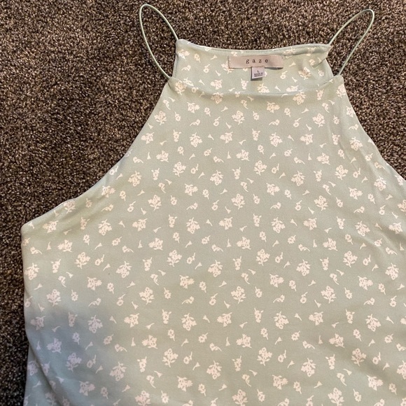 Tops - High-neck tank top